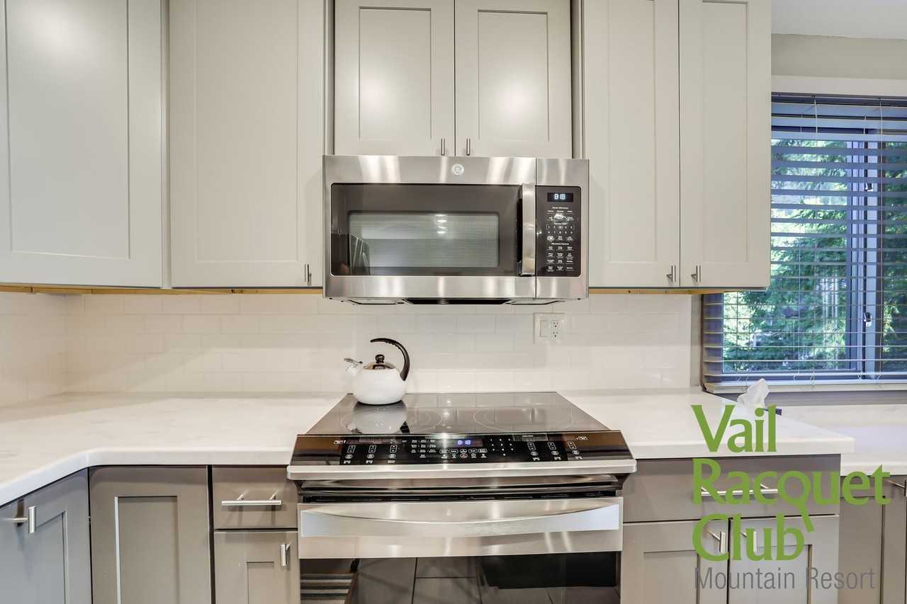 4660 Vail Racquet Club Dr #9 - Photo 7 of 26