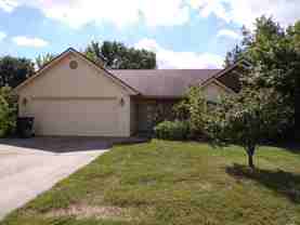 712 W Green Meadows Rd - Photo 1 of 1
