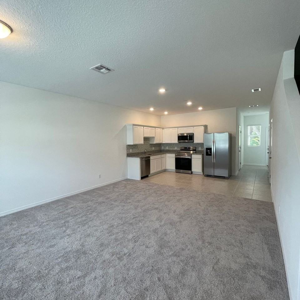 3047 Springwell Loop - Photo 5 of 31