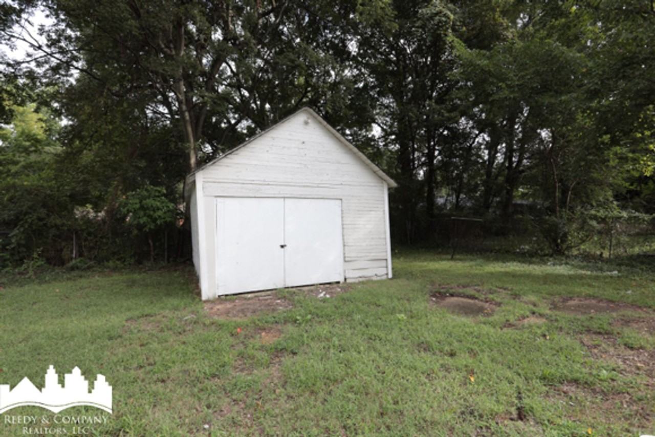 2716 Deadrick Ave - Photo 4 of 19