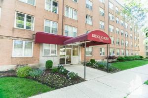 featured image of 7333 N Ridge Blvd #211