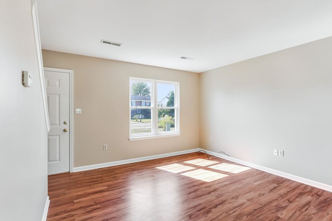 3040 Solar Drive - Photo 2 of 18