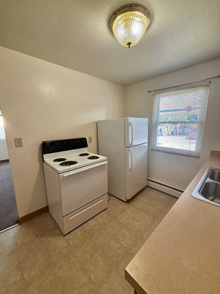 5329 - 5333 Broadway Street - Photo 3 of 25