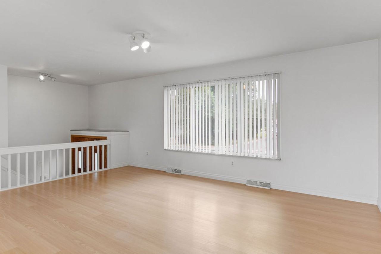 408 Briarwood Road - Photo 7 of 32