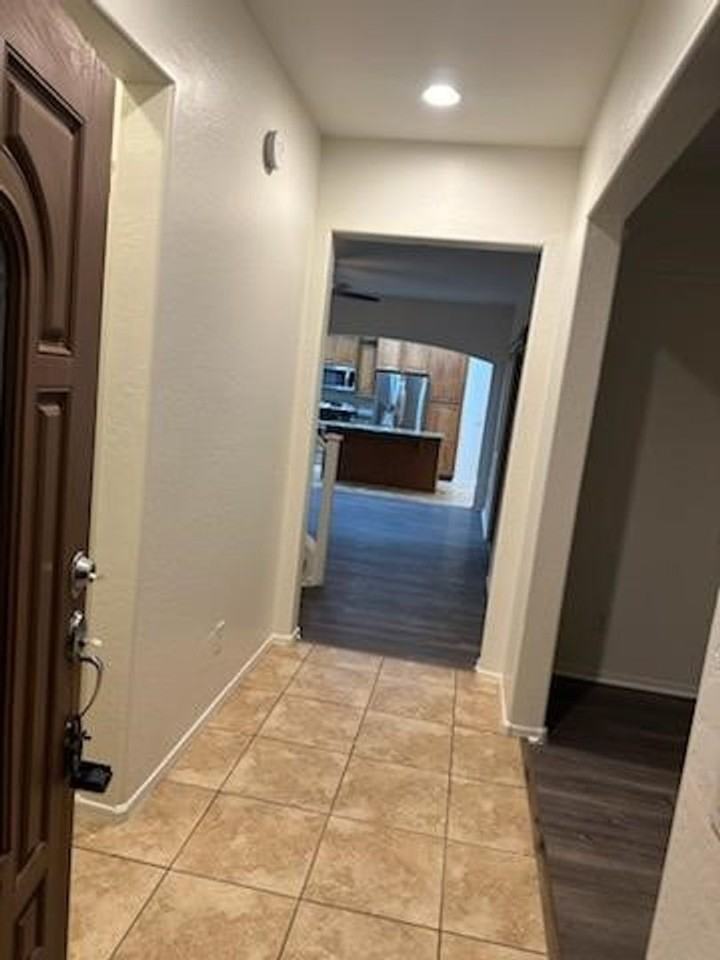 14039 W Country Gables Dr - Photo 2 of 27