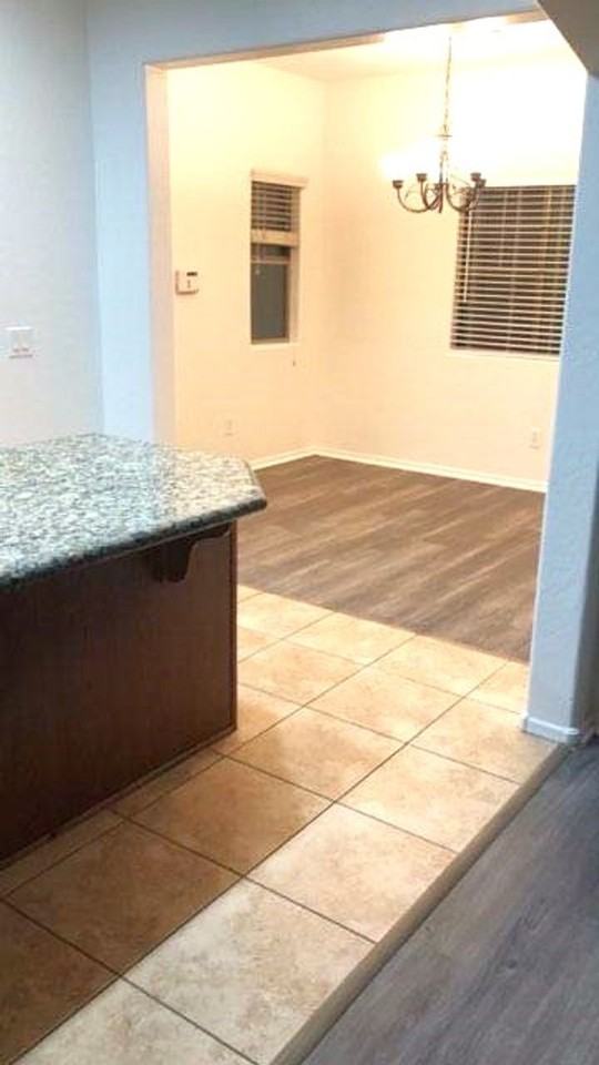 14039 W Country Gables Dr - Photo 6 of 27