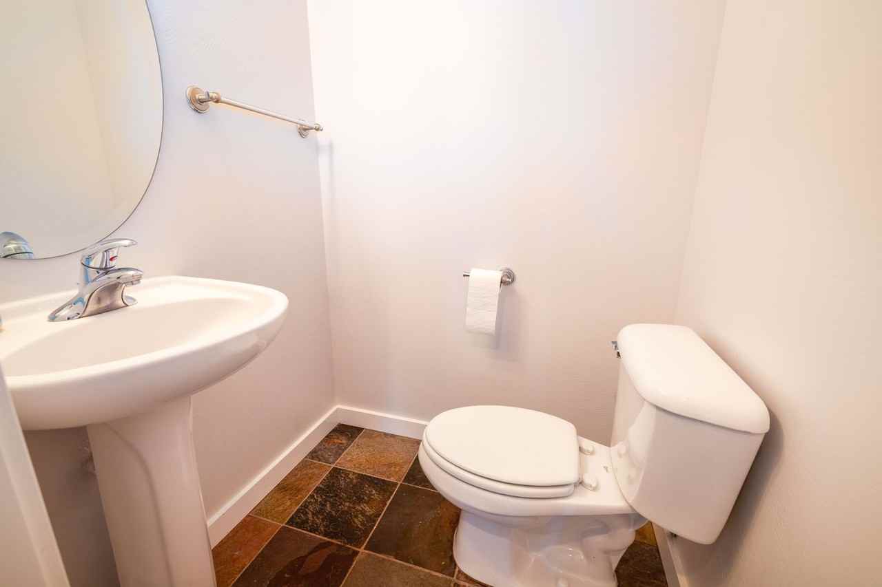 257 Kimball Ave - Photo 5 of 14
