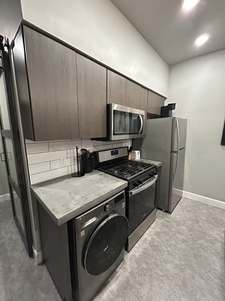 305 N Alaska St - Photo 6 of 20