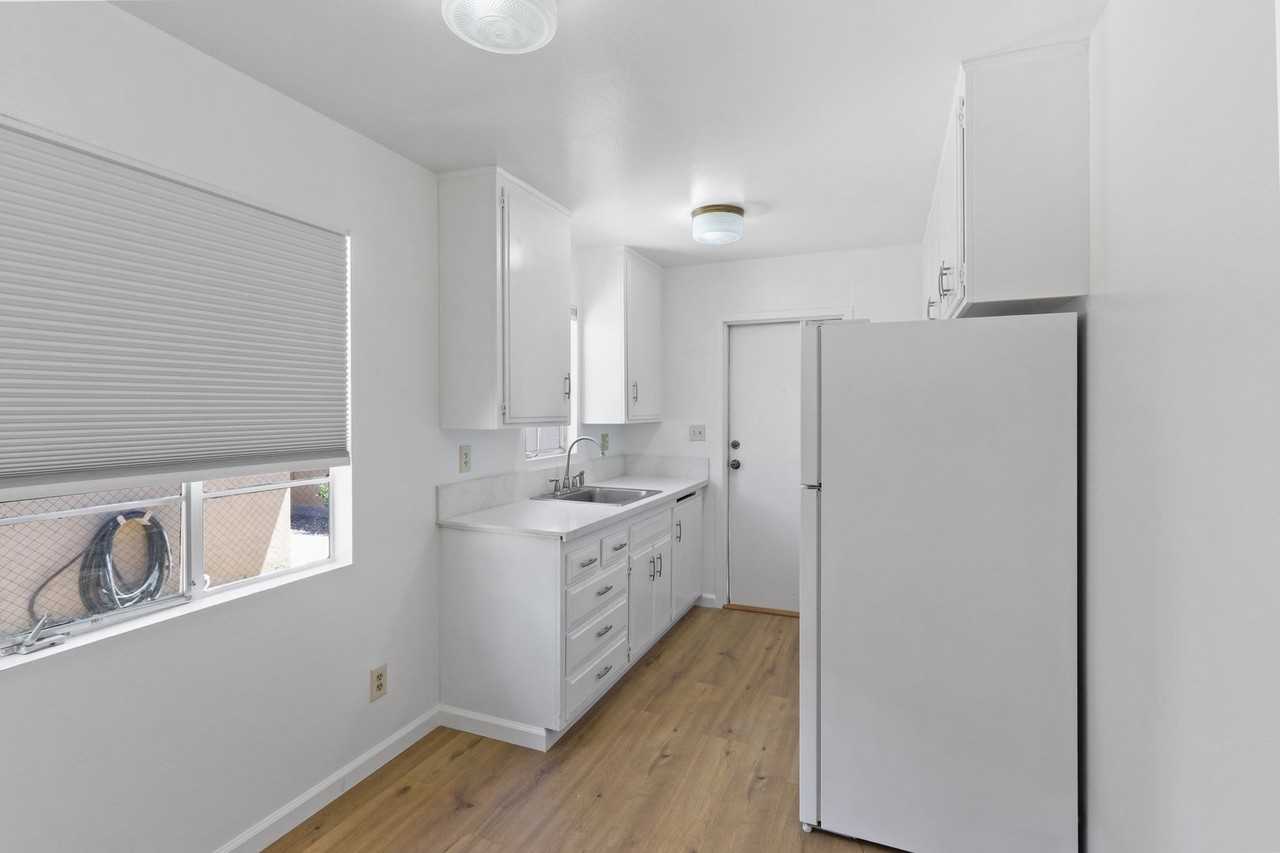 3145 Adams Ave - Photo 2 of 18