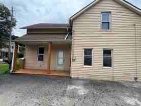 Deveny Ave. 7127 - Photo 1 of 1