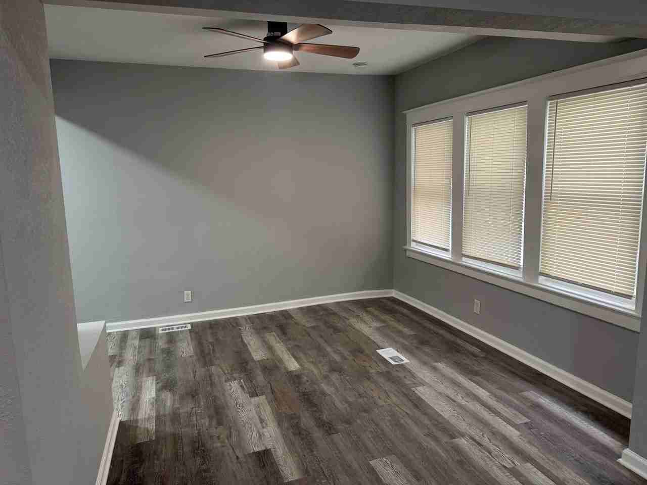 3921 Garfield Ave - Photo 3 of 14