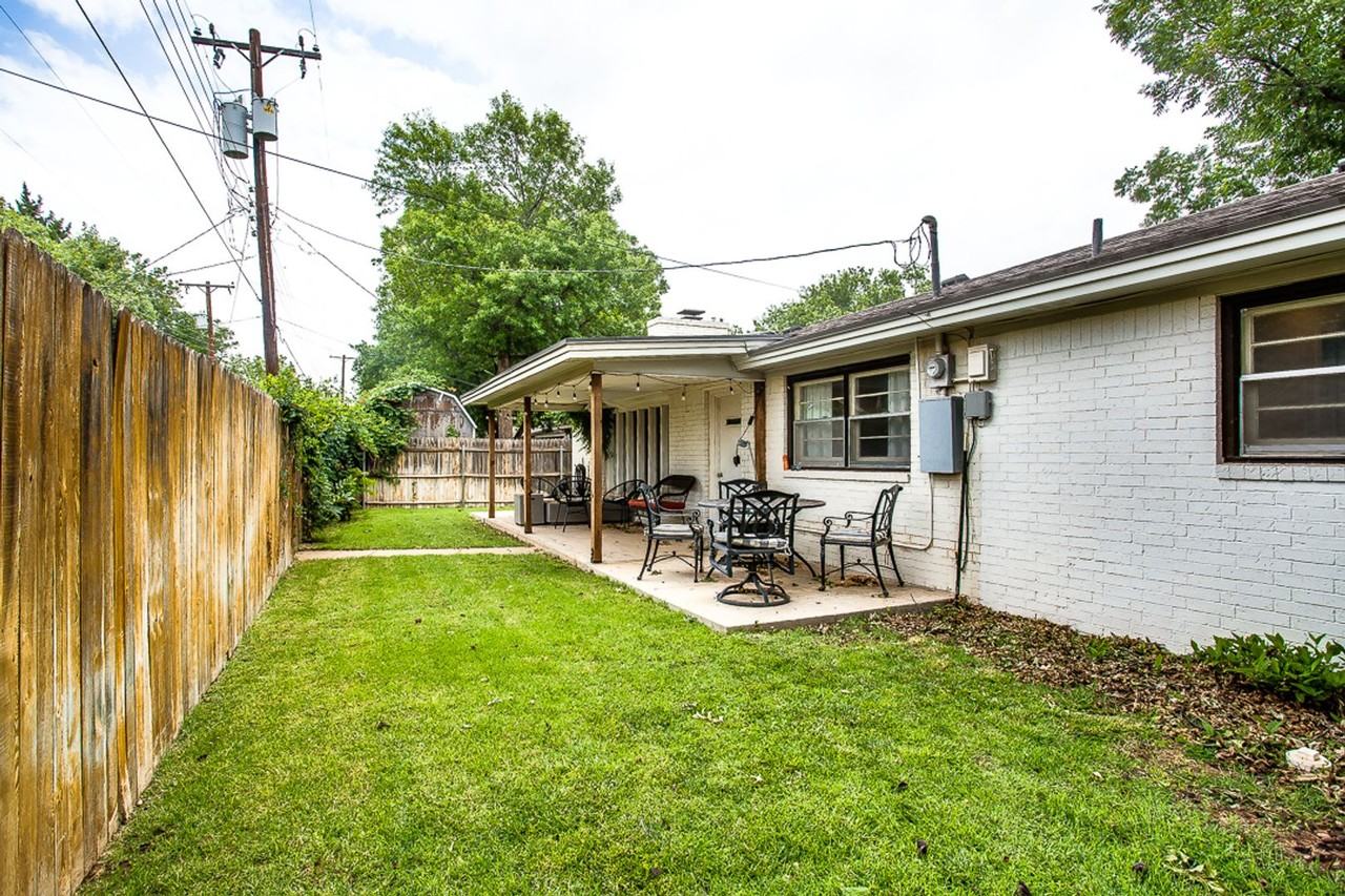 3824 64th Dr - Photo 2 of 21