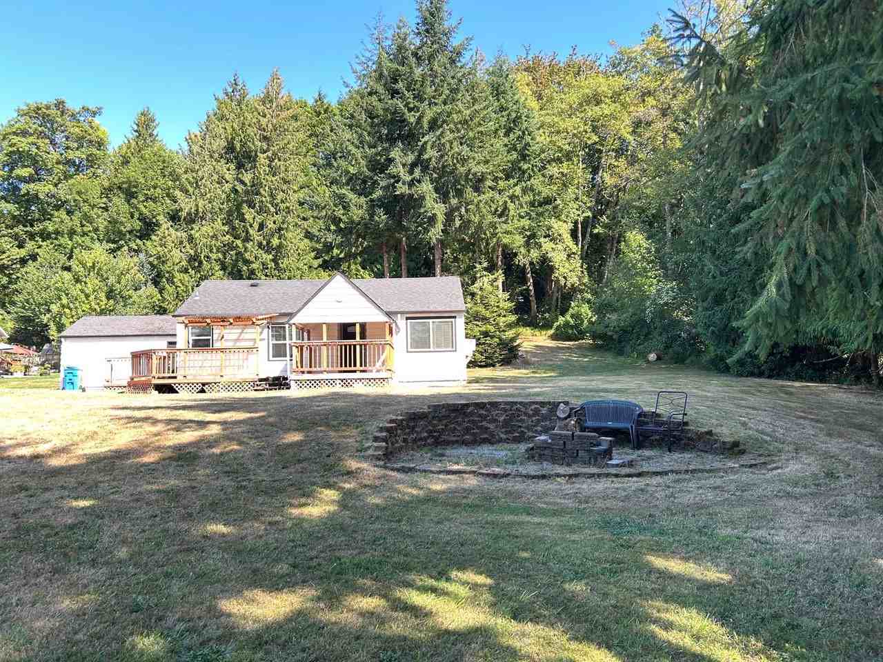 1923 Alma Dr - Photo 2 of 15