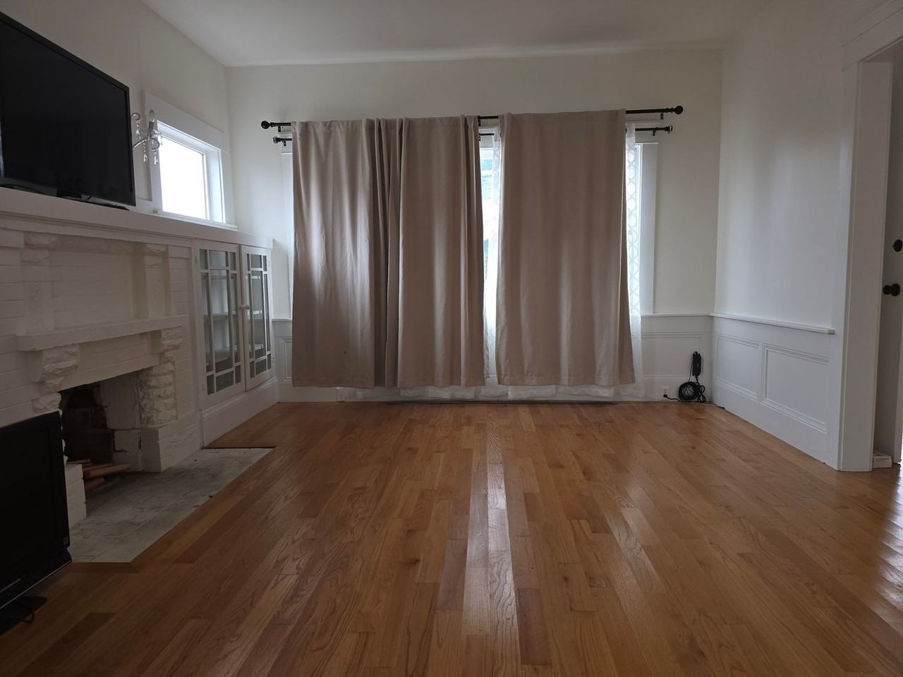 548 19th St - Photo 2 of 10