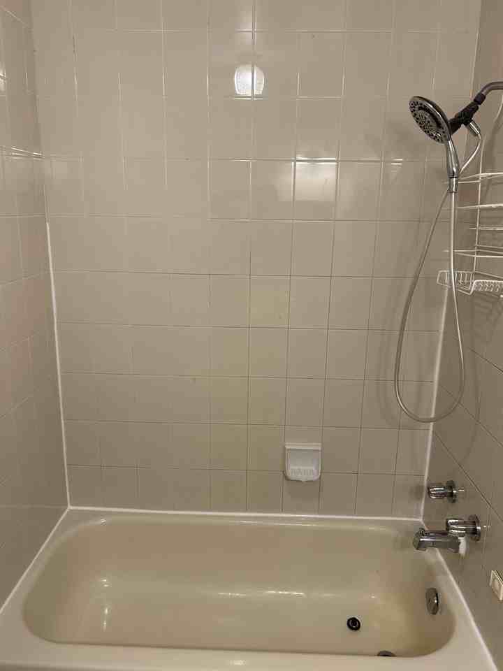 118 New Orchard Ave N - Photo 2 of 14