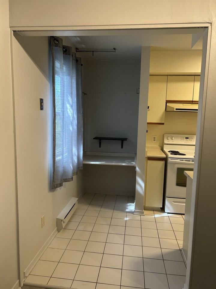 118 New Orchard Ave N - Photo 6 of 14