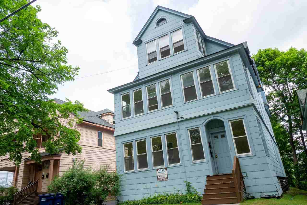1215 Madison St - Photo 4 of 24