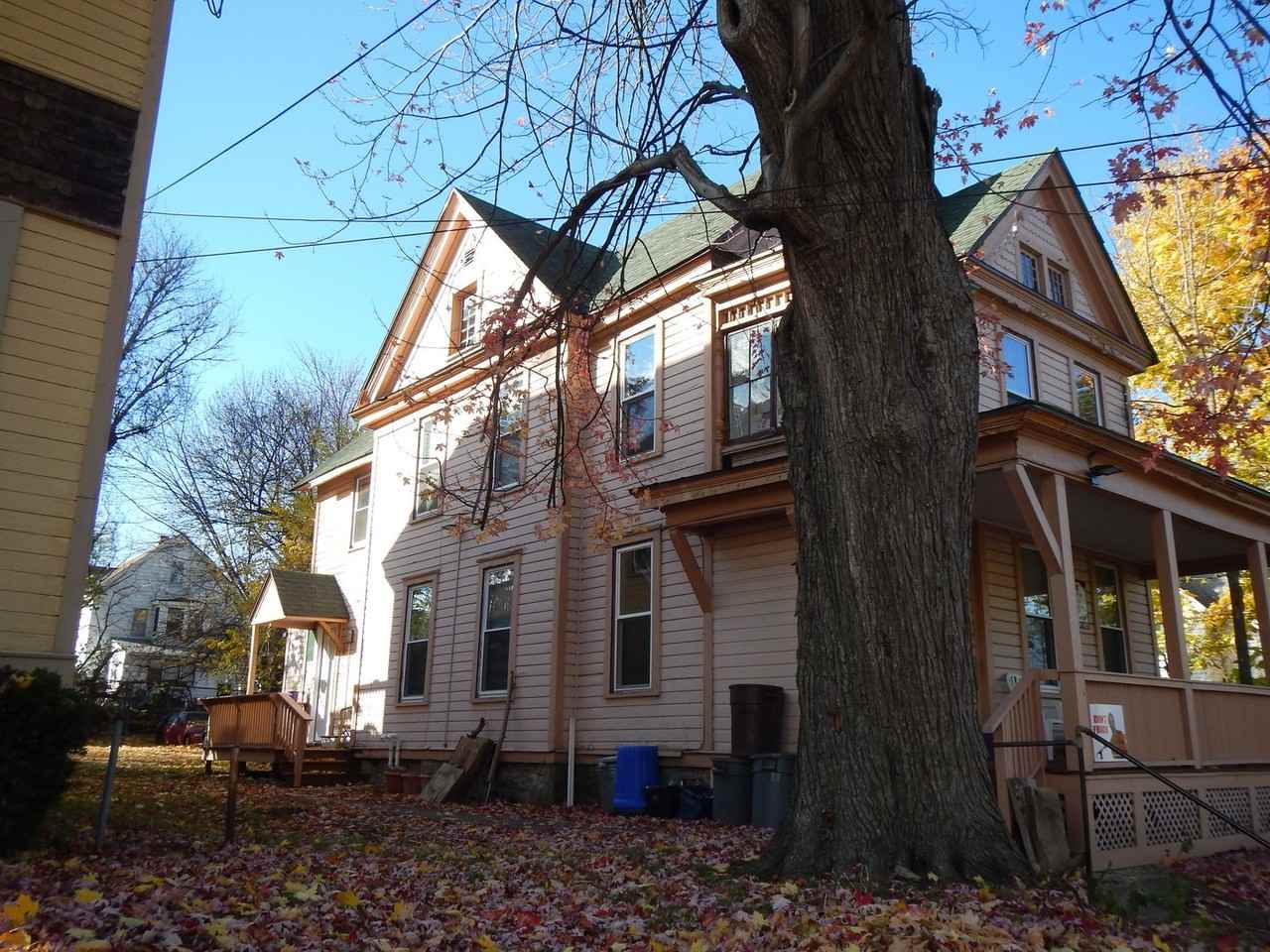 134 Bassett St - Photo 5 of 23