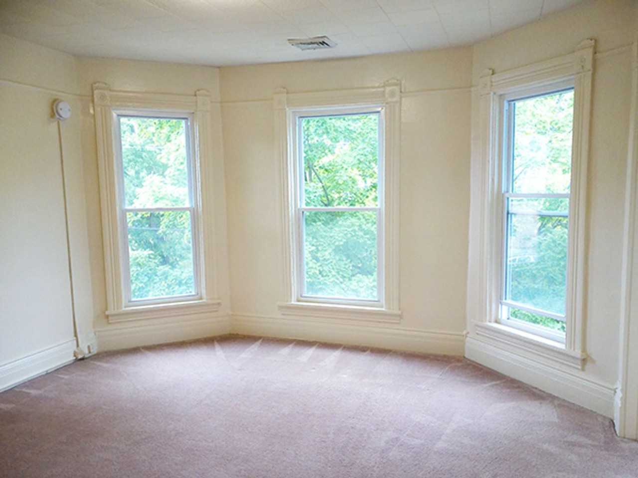 418 Cherry St - Photo 5 of 33