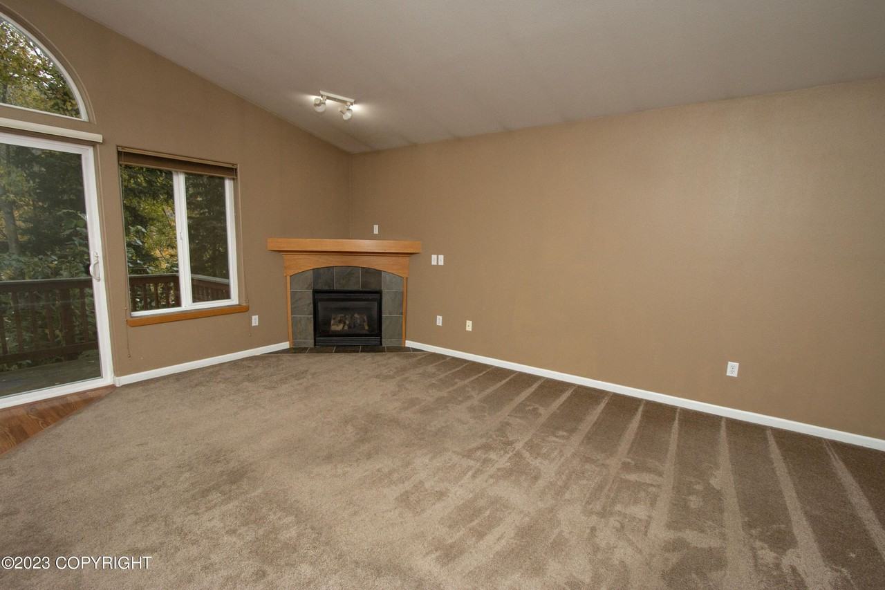 20648 Icefall Dr - Photo 6 of 39