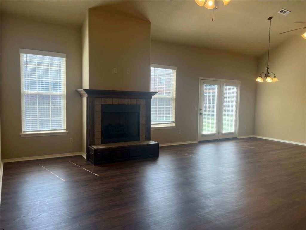 590 Sorrento Dr - Photo 3 of 20