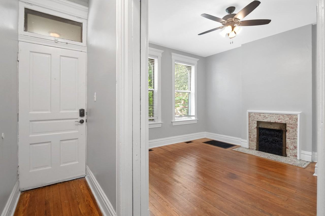 4564 Arco Ave - Photo 3 of 17