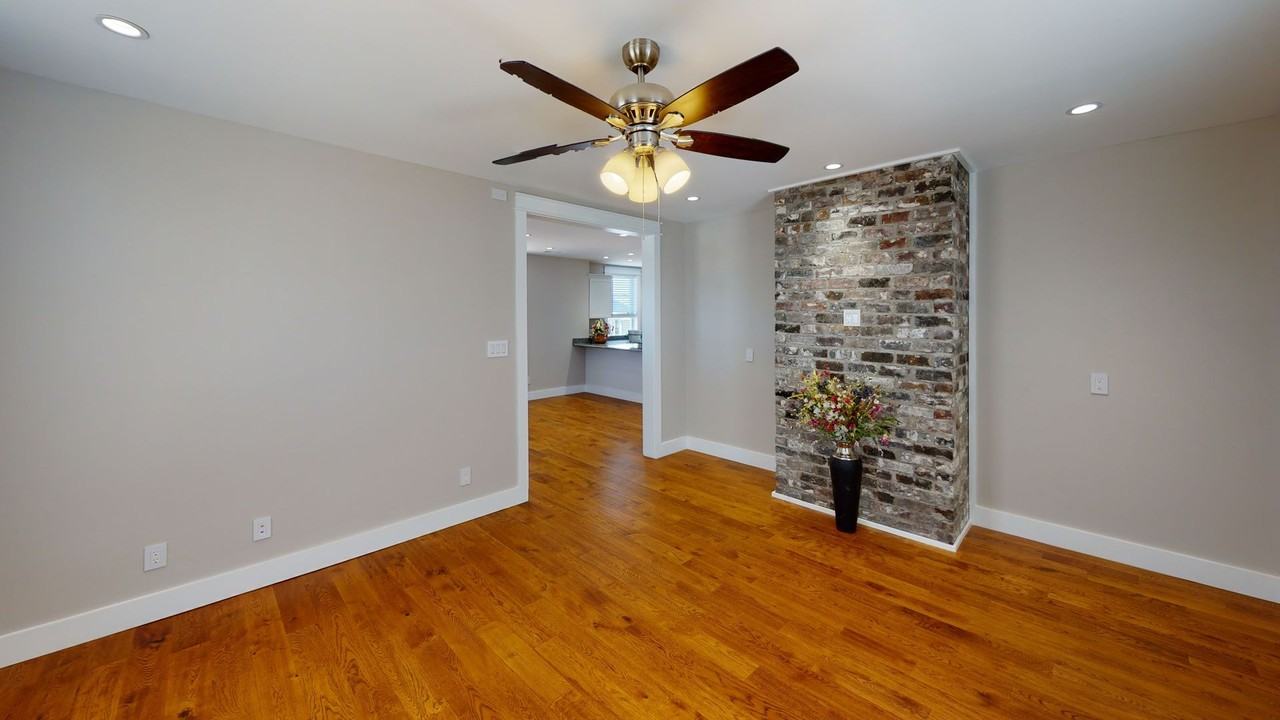 1610 Forest Ave - Photo 4 of 22