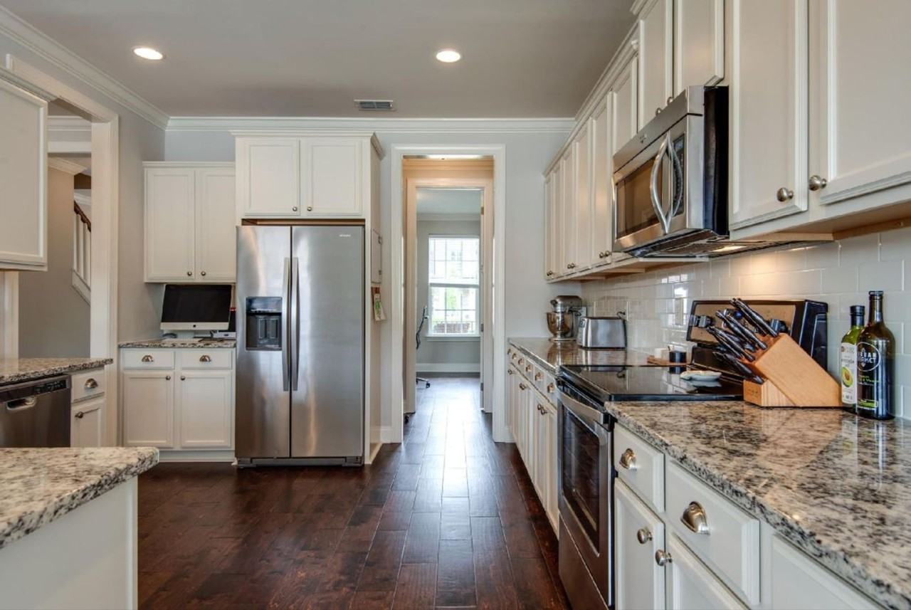 1408 Moher Blvd - Photo 7 of 19