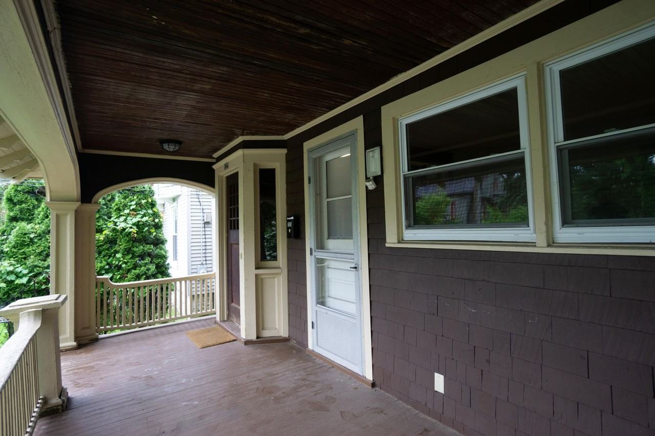 125 Victoria Pl - Photo 4 of 27