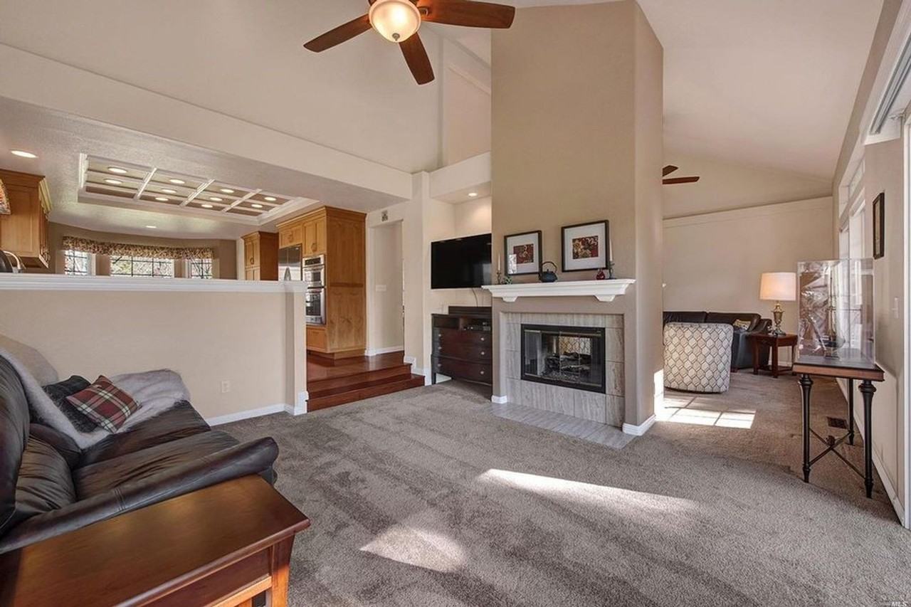 308 Wood Rose Ct - Photo 5 of 24