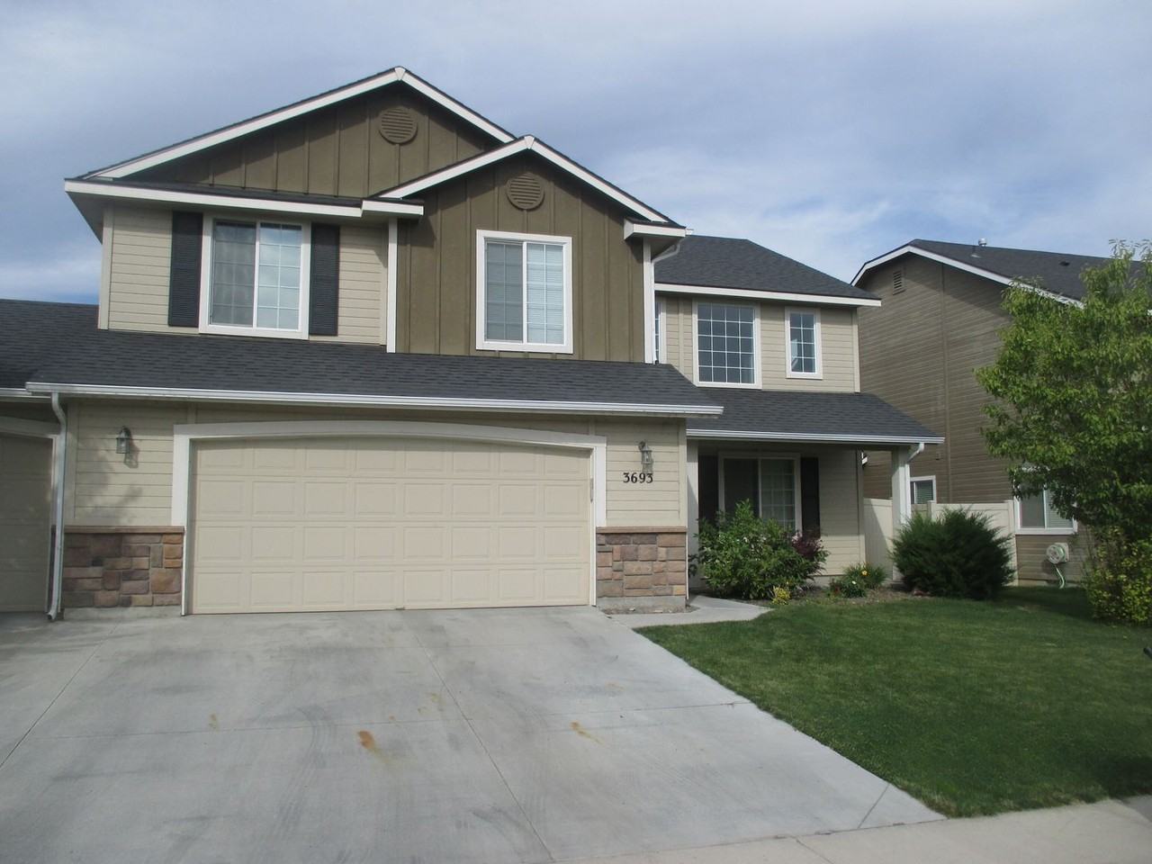 3693 S Brigham Ave - Photo 2 of 17