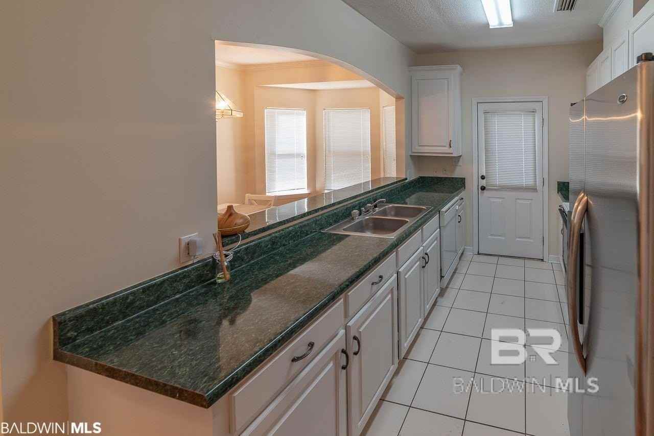 17460 Pandion Rdg #C1 - Photo 4 of 21