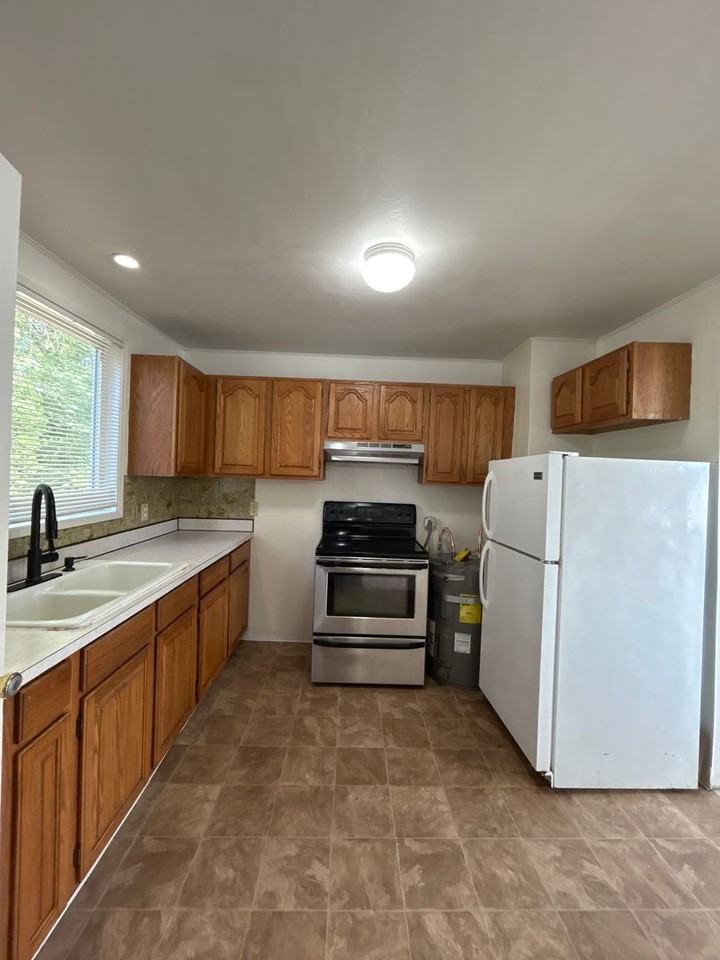 1109 North 7th Avenue - Photo 5 of 9