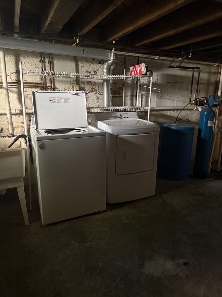 2304 Clark St - Photo 7 of 12