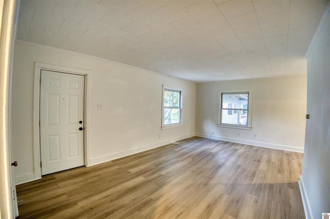 2515 Monroe St - Photo 5 of 19