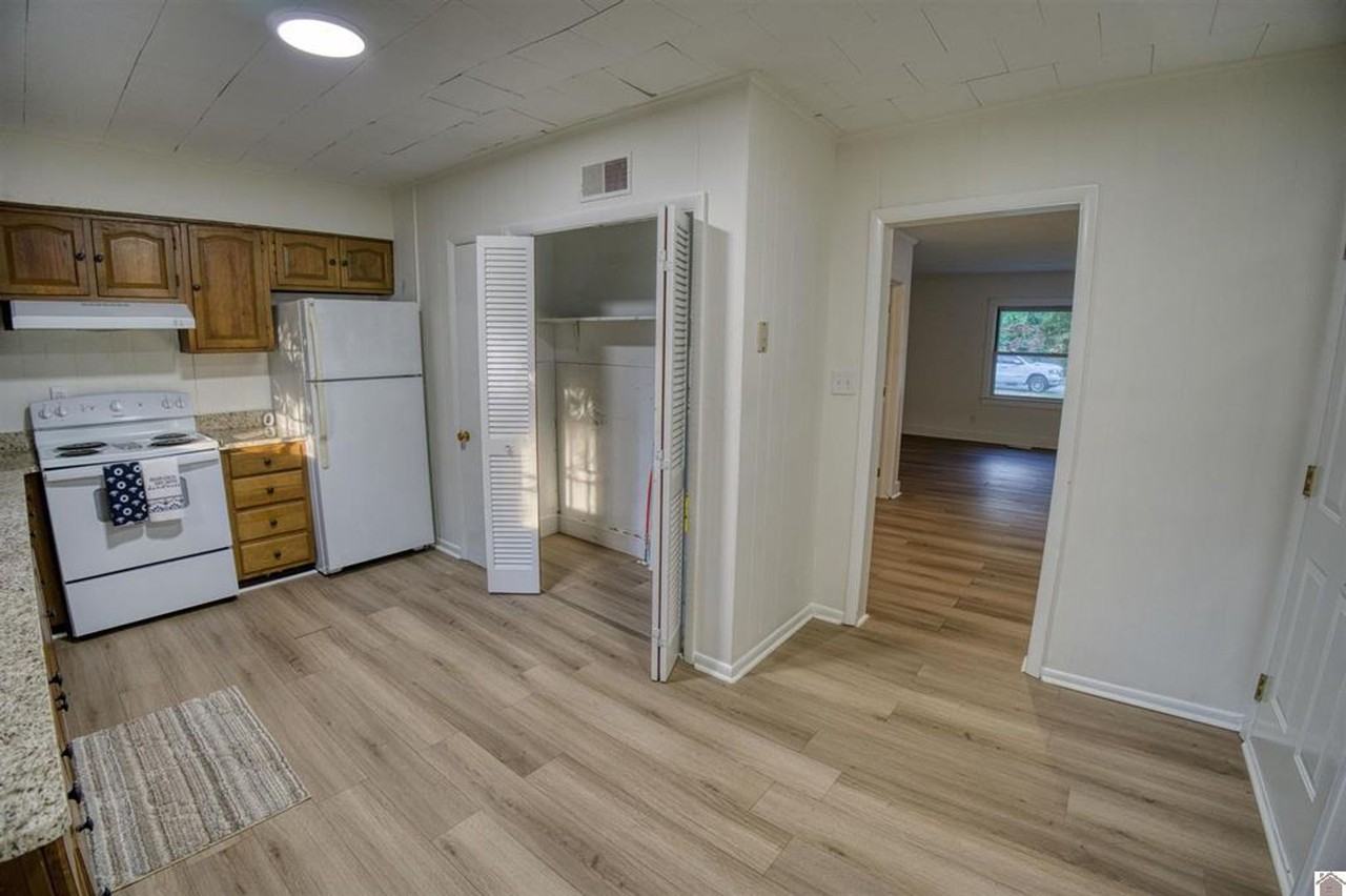 2515 Monroe St - Photo 7 of 19