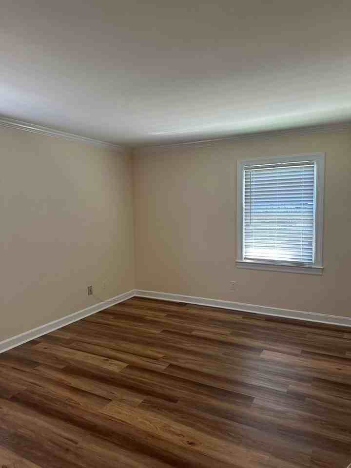 2650 Grosvenor Pl - Photo 6 of 11