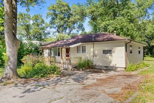3113 Oakwood St - Photo 1 of 1