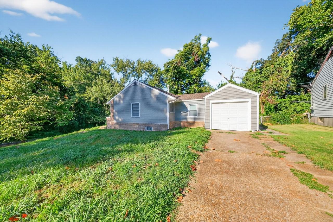 115 Spring Garden Dr - Photo 3 of 27