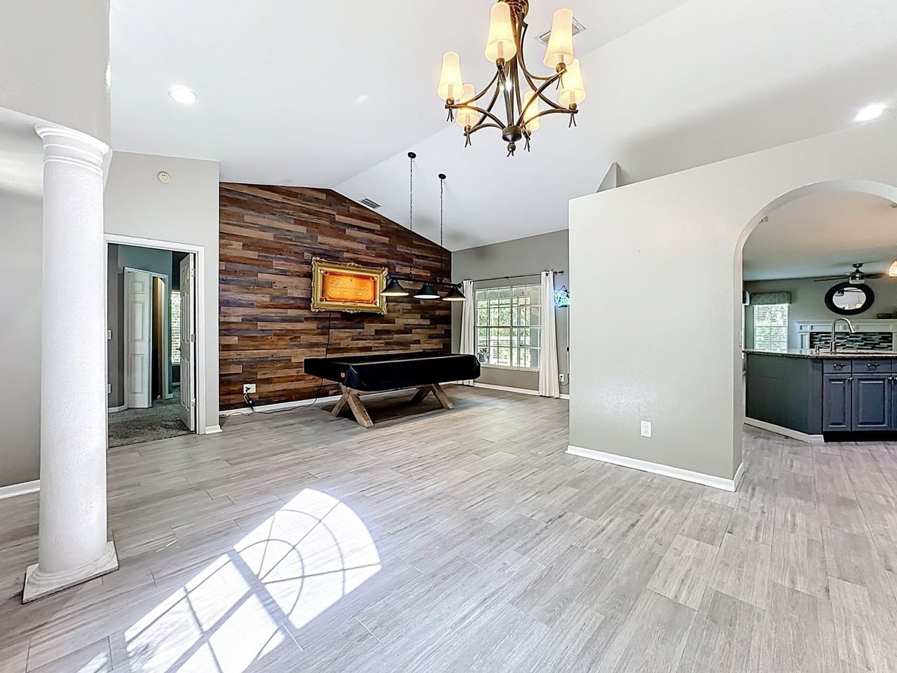 1328 Crown Isle Cir - Photo 7 of 50