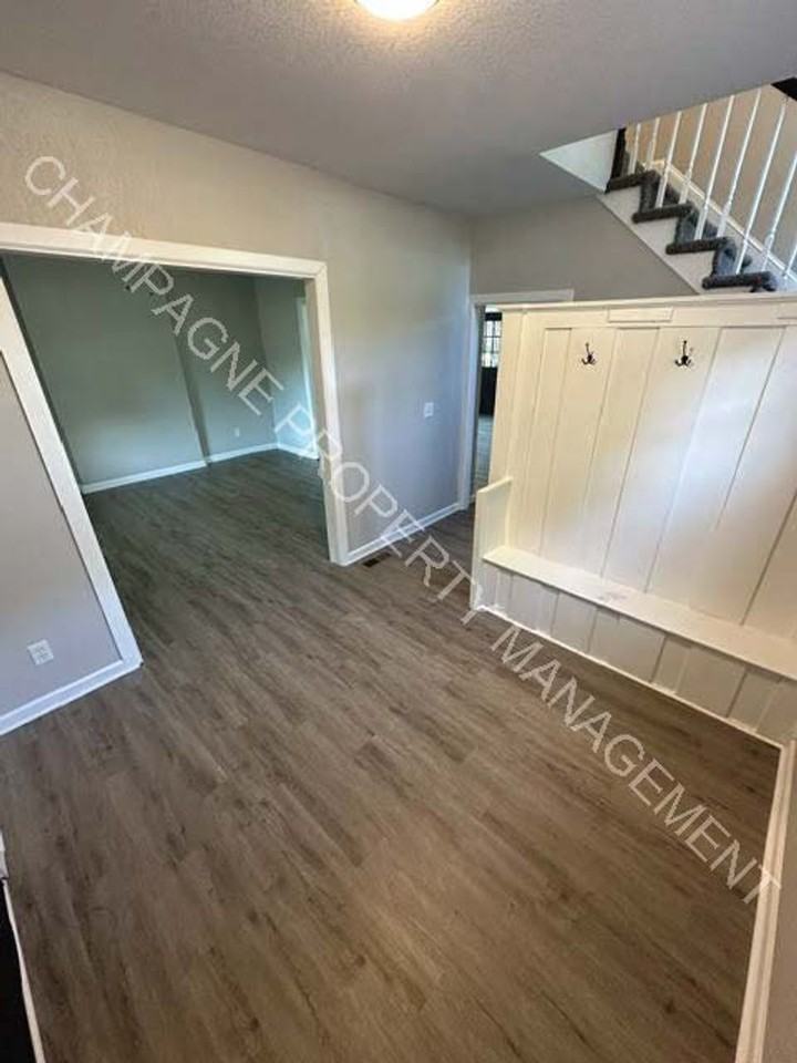 4100 Forest Ave - Photo 2 of 20