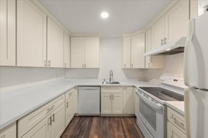 featured image of 2935 Ladd Ave