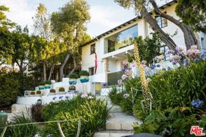 featured image of 1323 Club View Dr