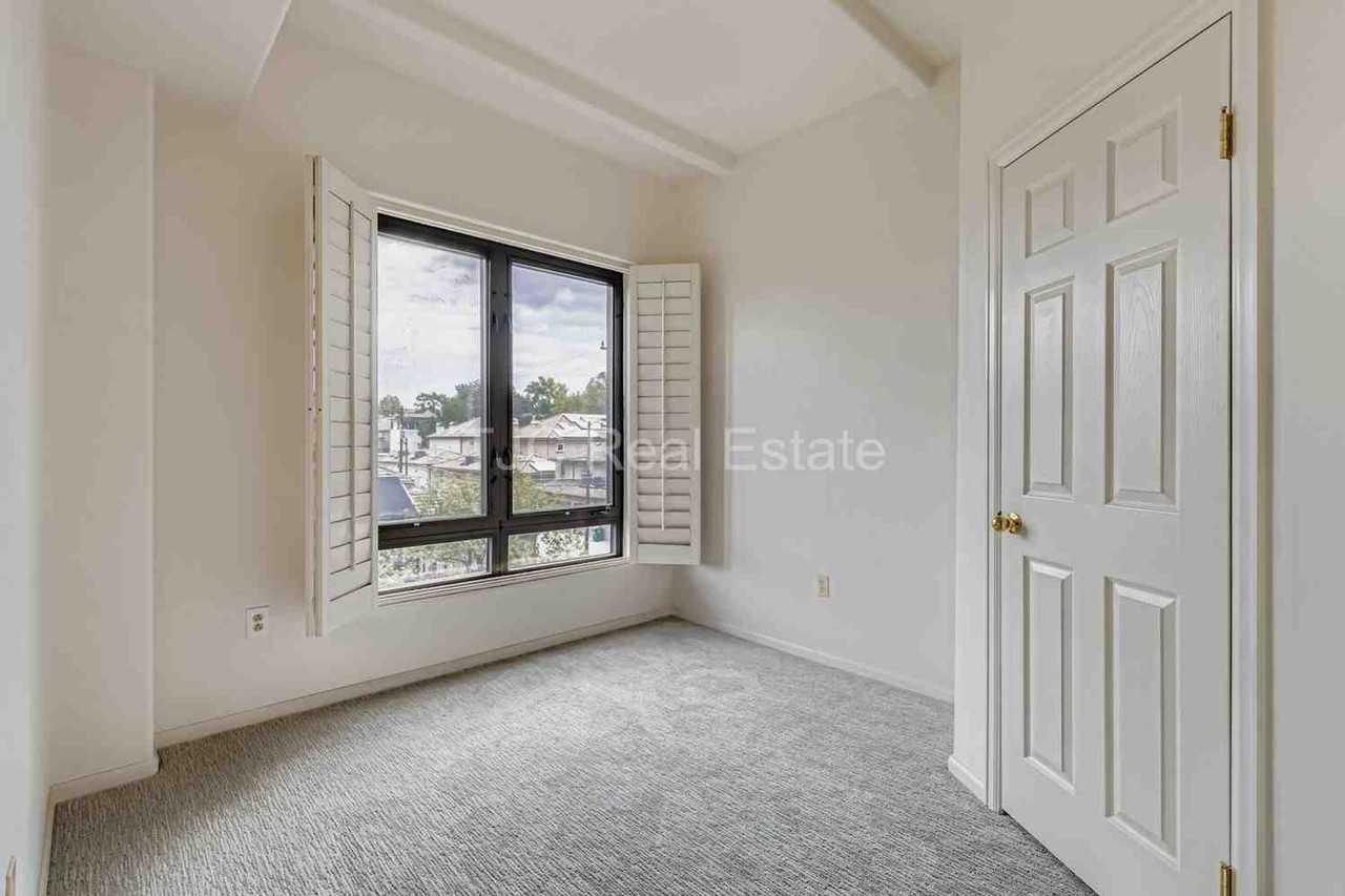 180 N Cook St #411 - Photo 6 of 11