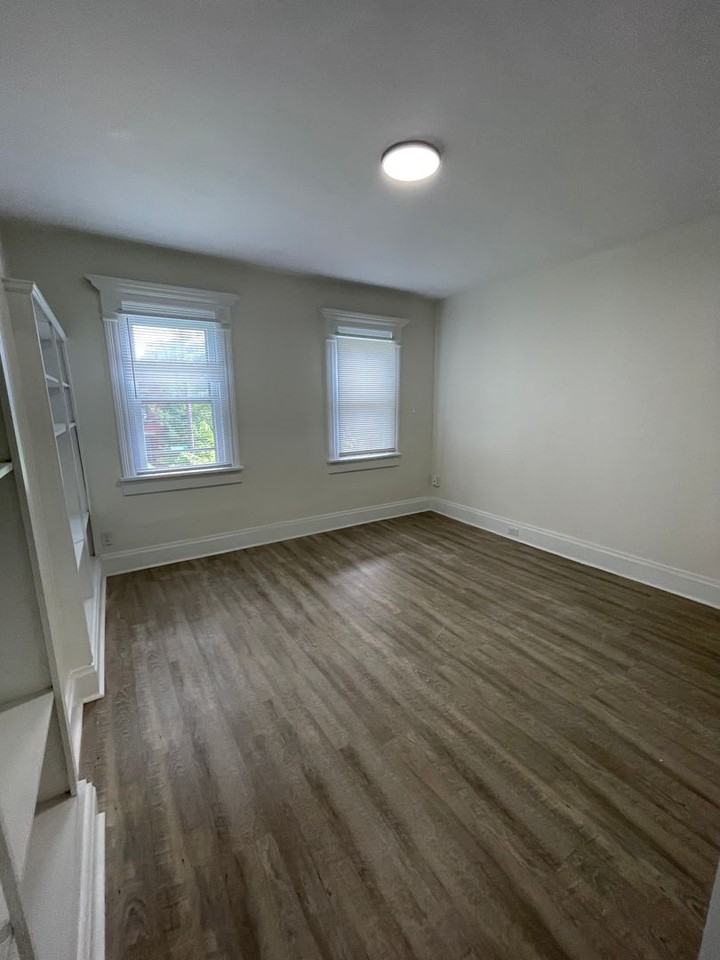 Reinhard Ave - Photo 5 of 15