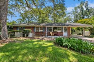 featured image of 1829 Sharon Rd