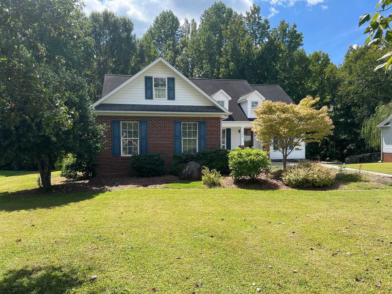 246 Winding Creek Rd - Photo 2 of 18