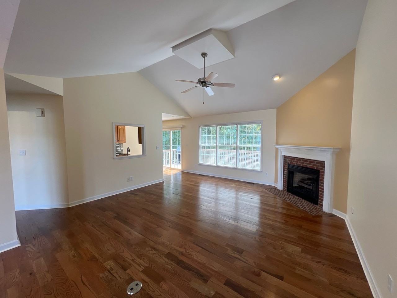 246 Winding Creek Rd - Photo 3 of 18