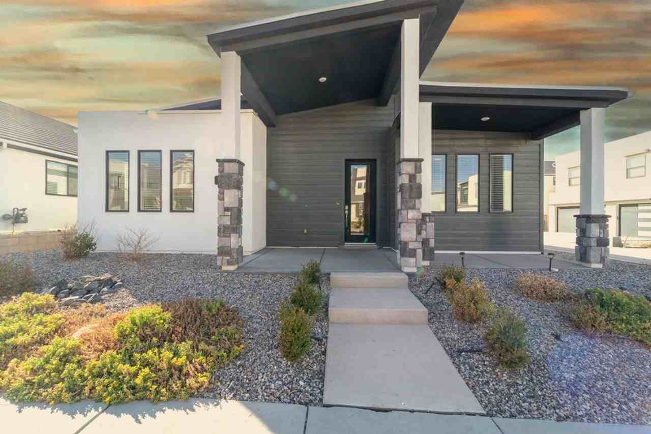 5804 S Adobe Sun Dr - Photo 2 of 50