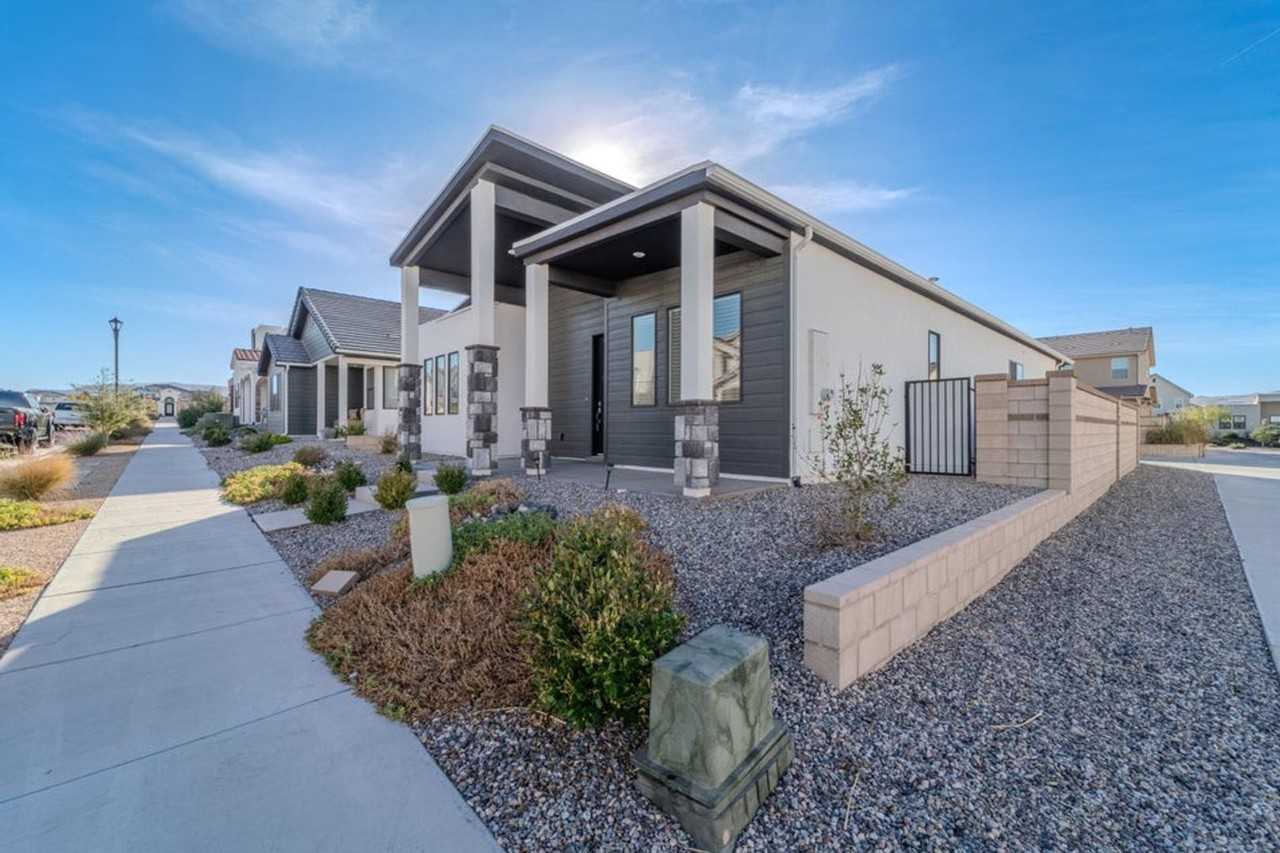 5804 S Adobe Sun Dr - Photo 4 of 50